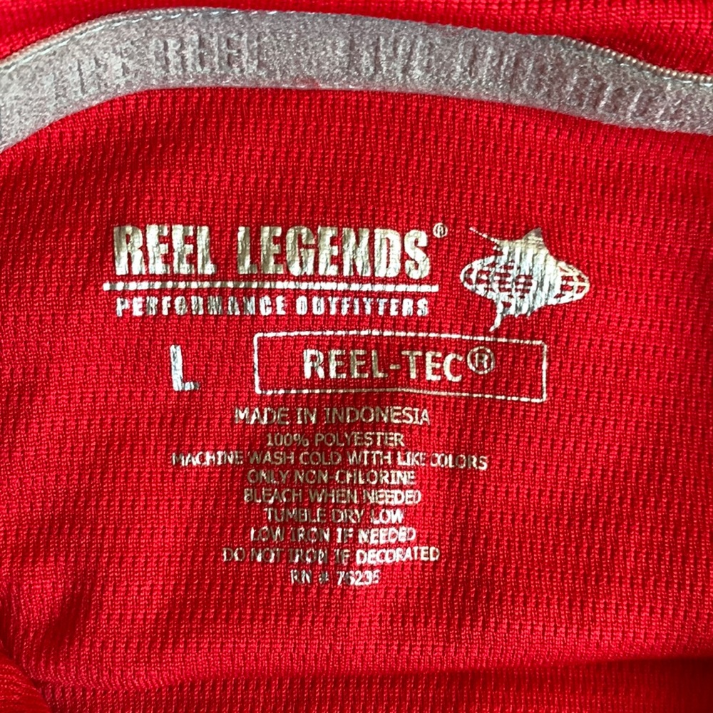Reel Legends Hooded Fishing Shirt